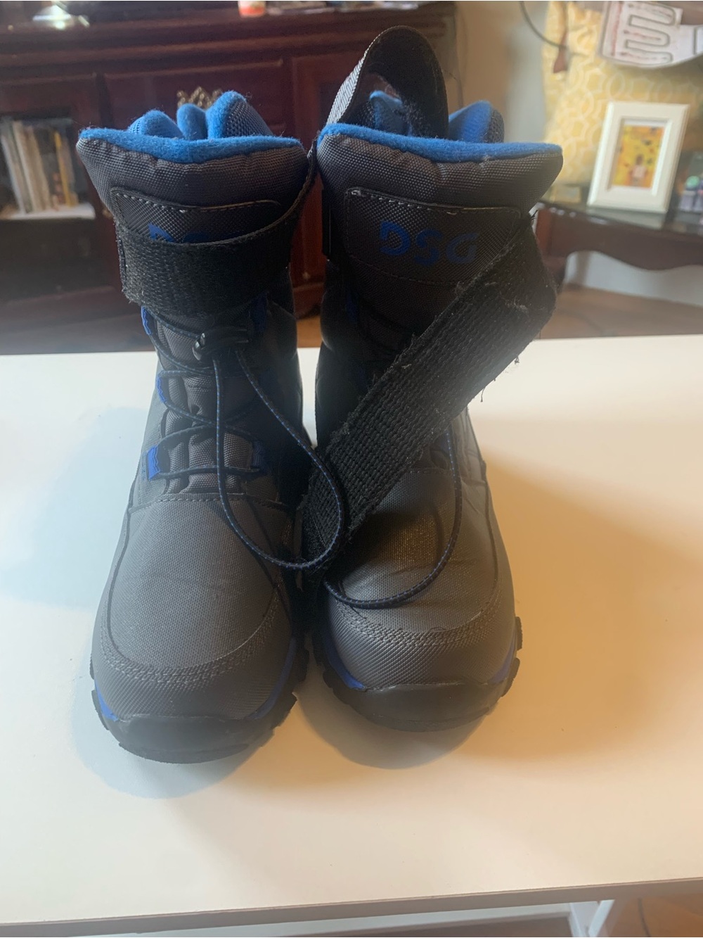 DSG Kids Gray and Blue Winter Boots with Velcro Strap